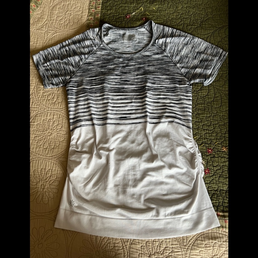 Athleta top medium